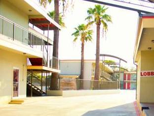 Khu vực xung quanh