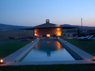 Nơi tham quan gần đây