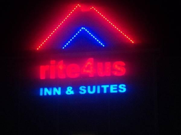 Khu vực xung quanh