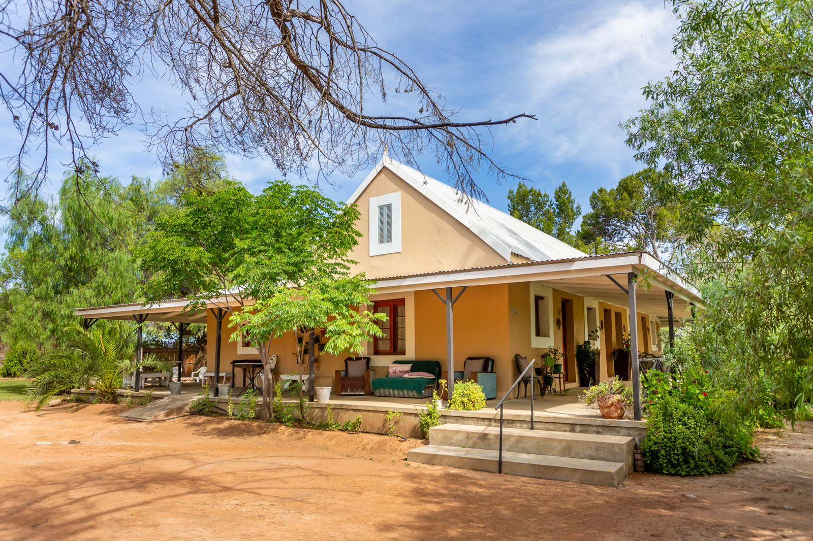 Ngoại cảnh khách sạn