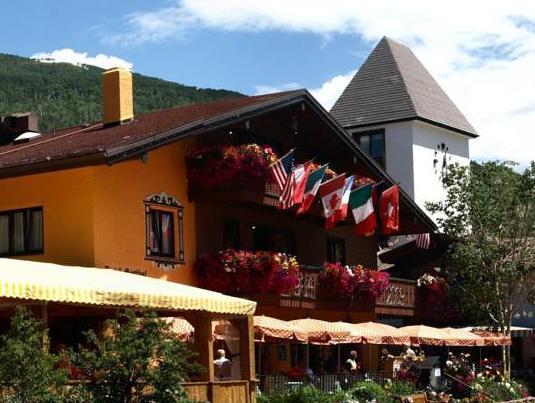 Ngoại cảnh khách sạn