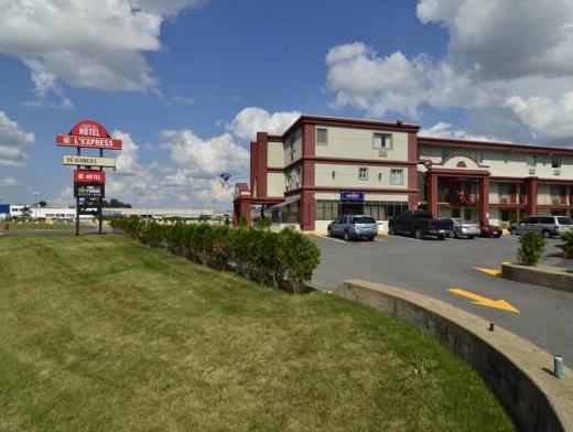 Ngoại cảnh khách sạn