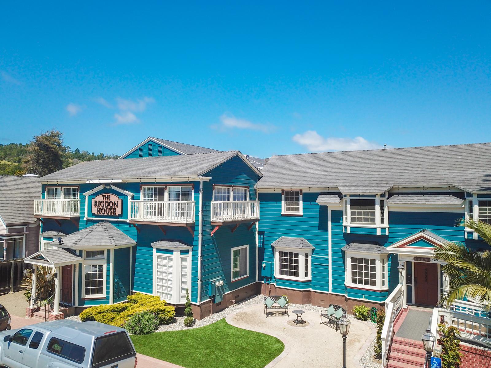 Ngoại cảnh khách sạn