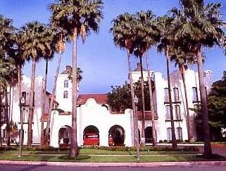 Ngoại cảnh khách sạn