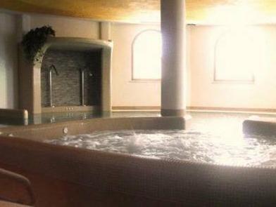 Bồn tắm nước nóng