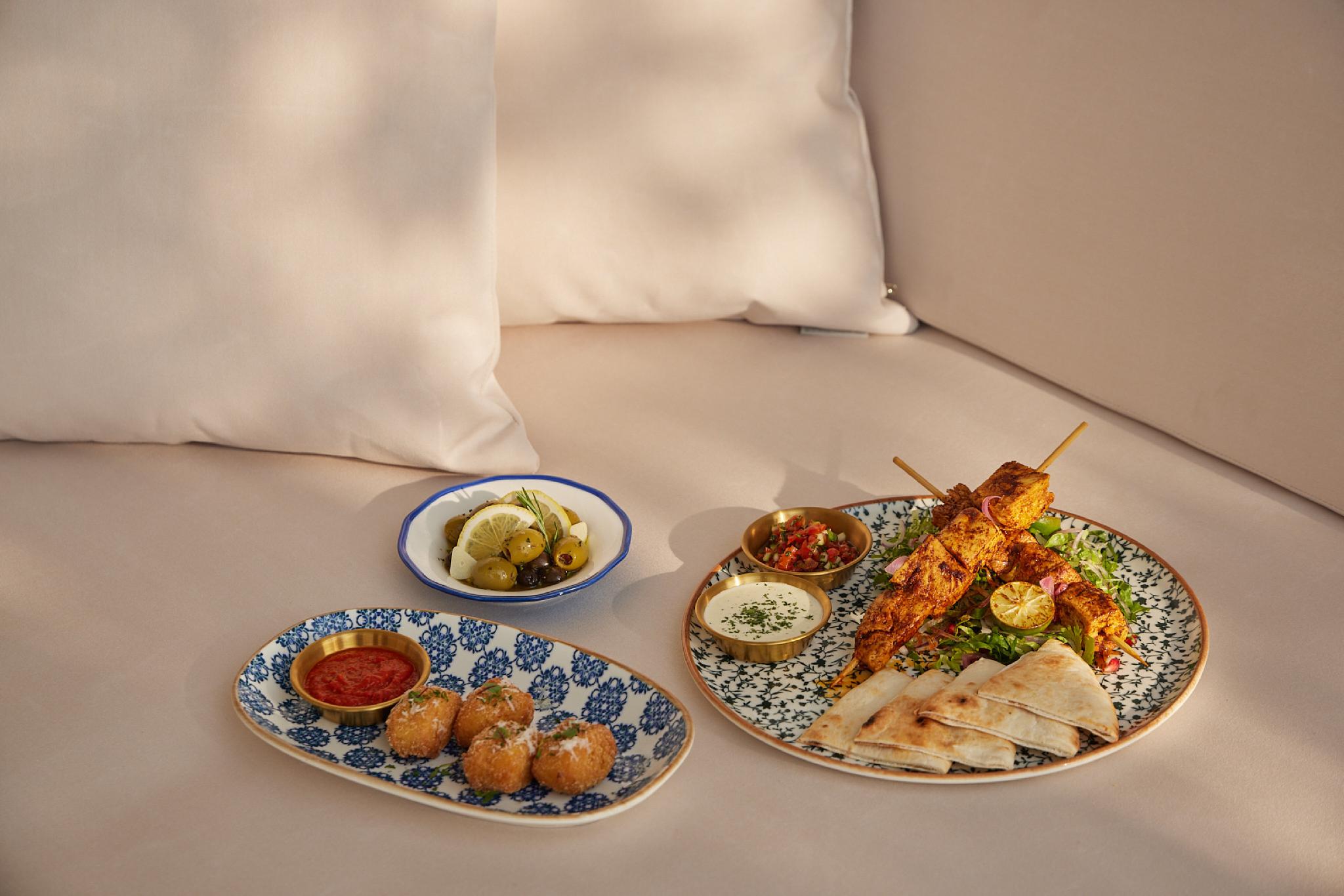 Đồ ăn và thức uống