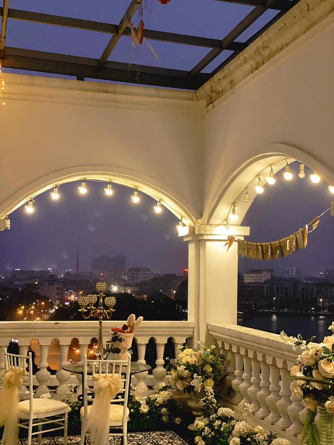 Ngoại cảnh khách sạn