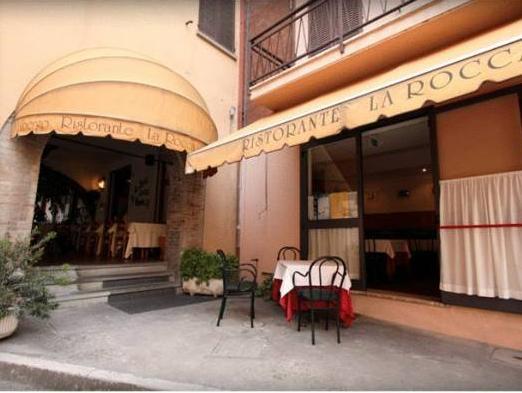 Ngoại cảnh khách sạn