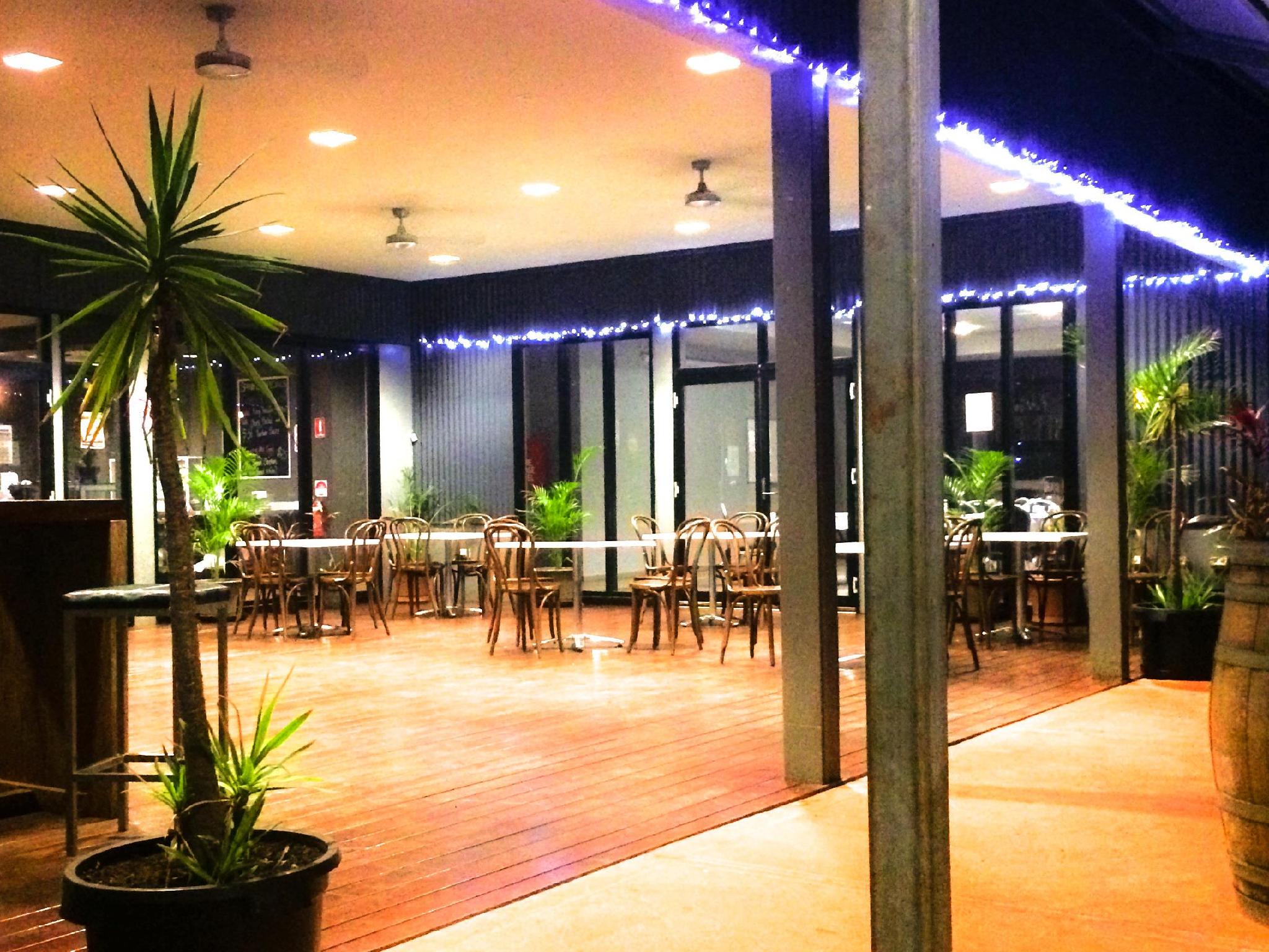 Ngoại cảnh khách sạn