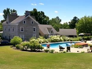 Ngoại cảnh khách sạn