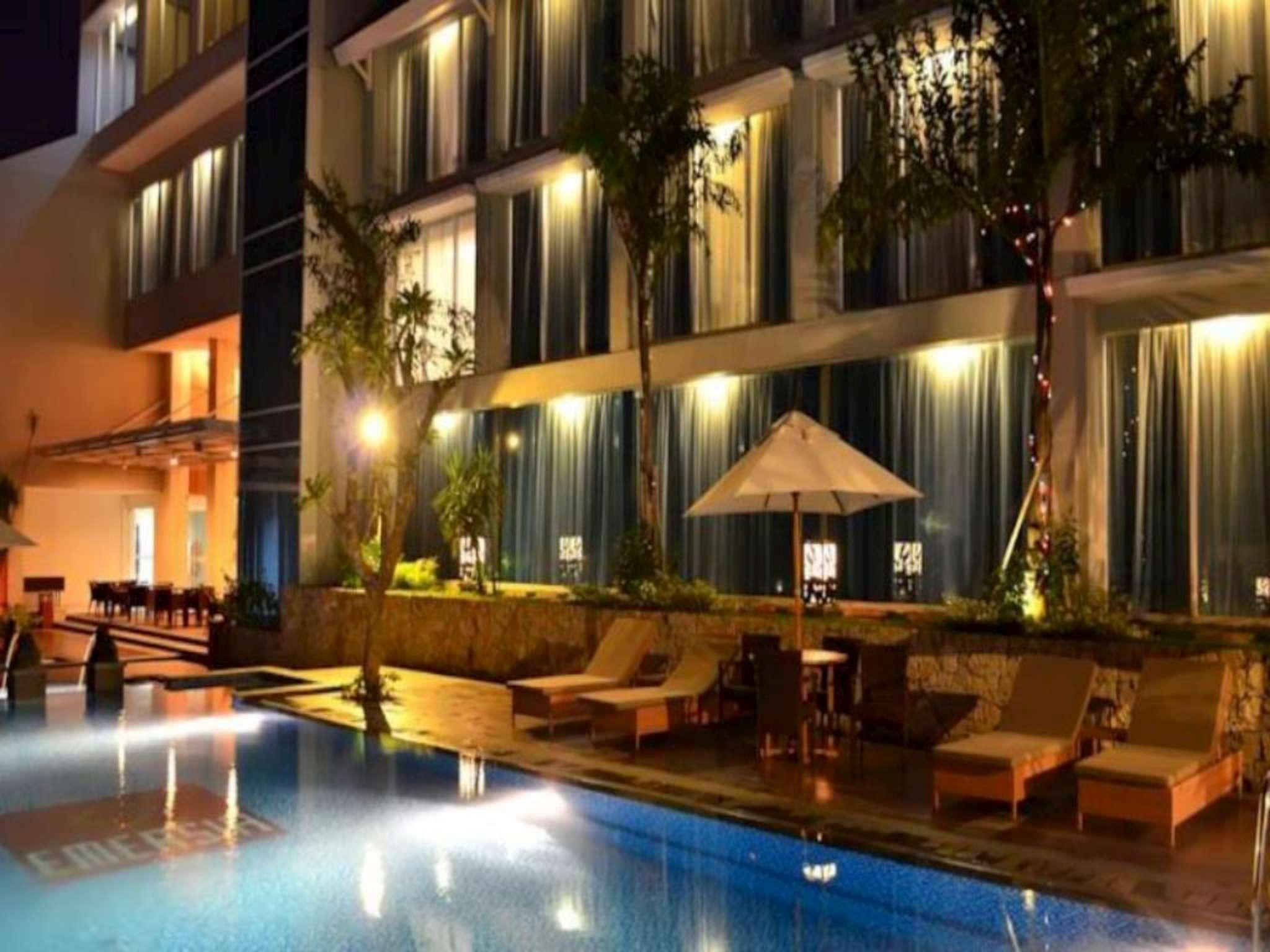 Ngoại cảnh khách sạn