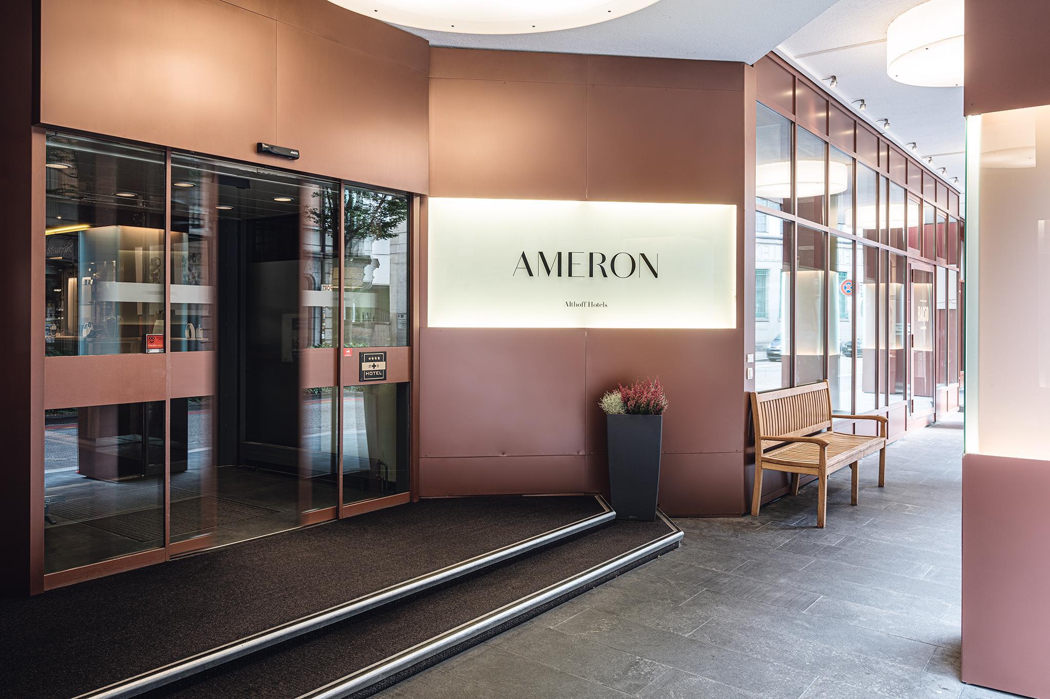 Ngoại cảnh khách sạn