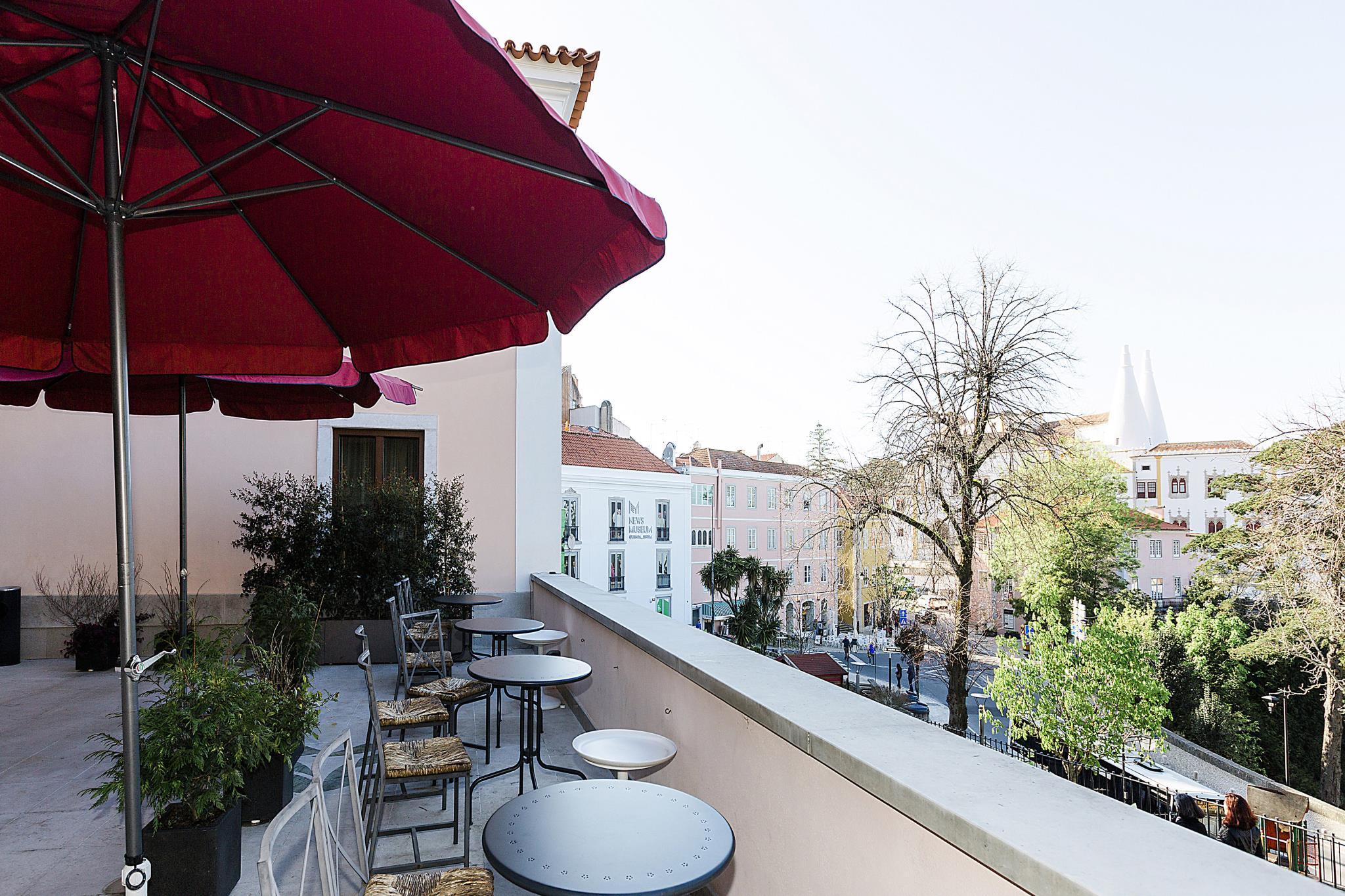 Ngoại cảnh khách sạn