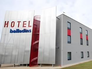 Ngoại cảnh khách sạn