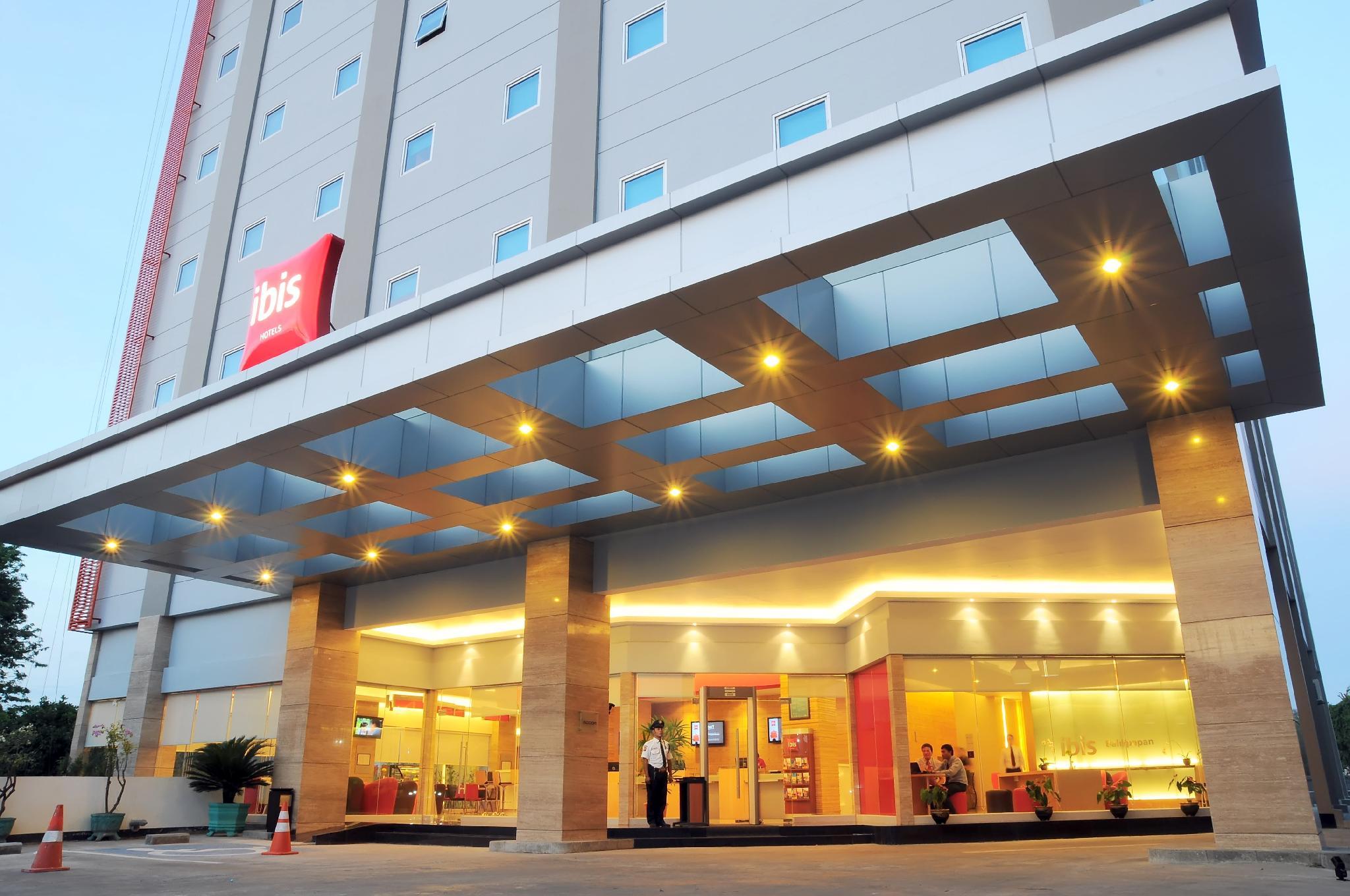 Ngoại cảnh khách sạn