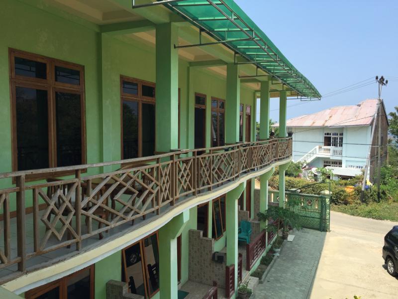 Ngoại cảnh khách sạn