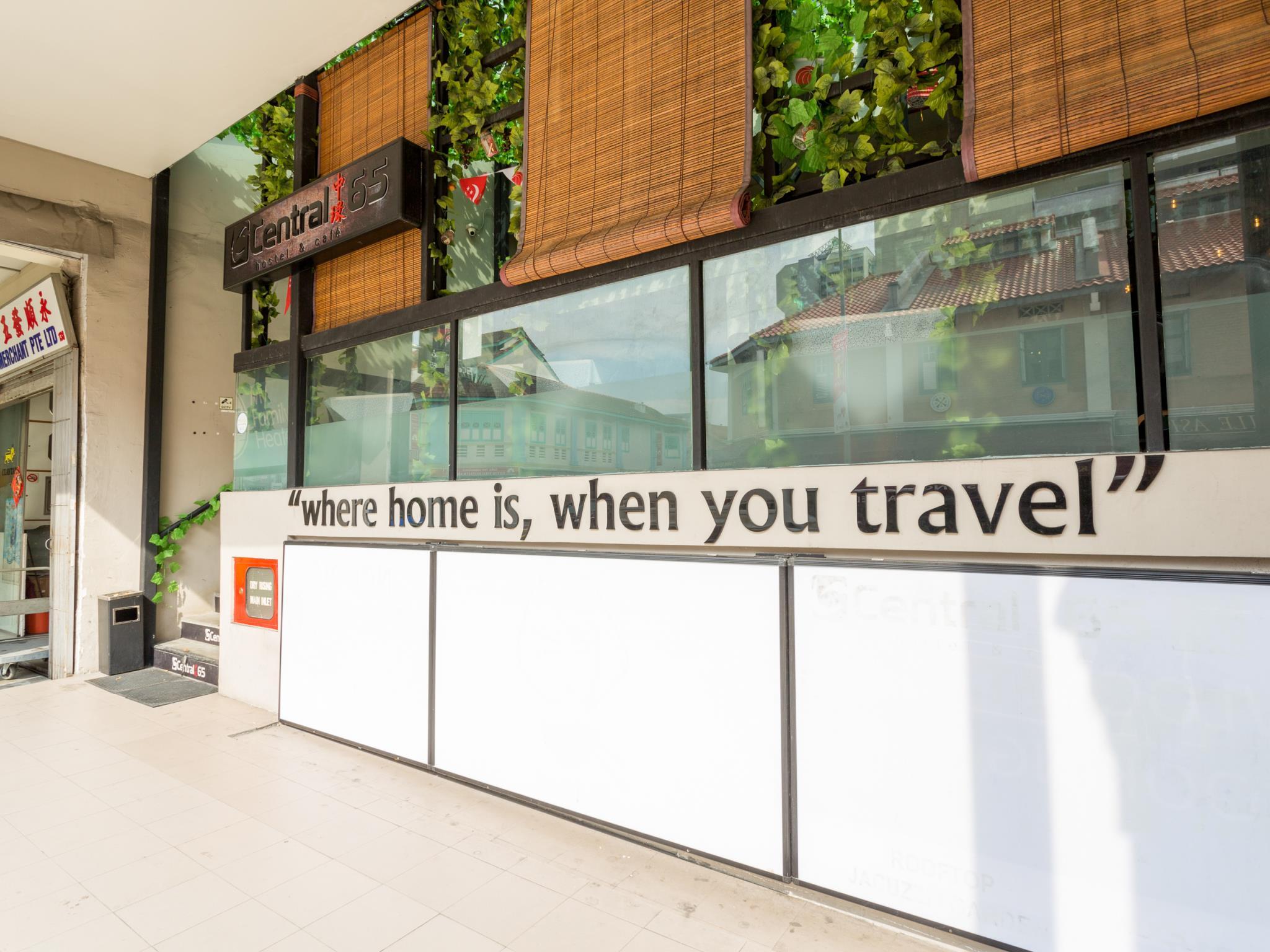 Ngoại cảnh khách sạn