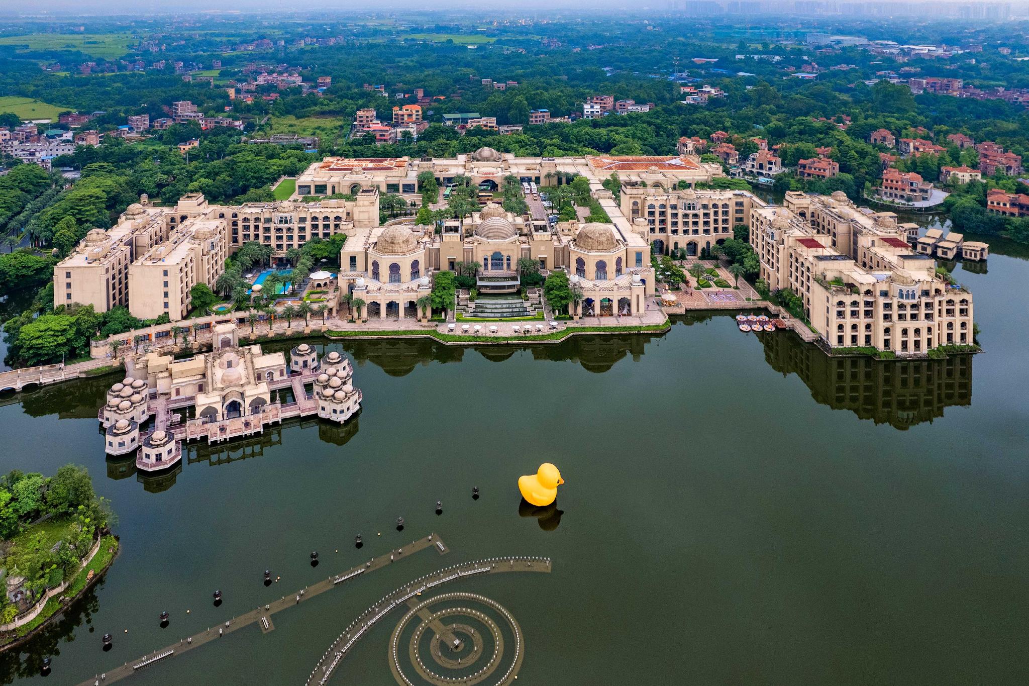 Ngoại cảnh khách sạn