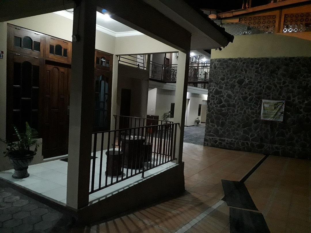 Ngoại cảnh khách sạn