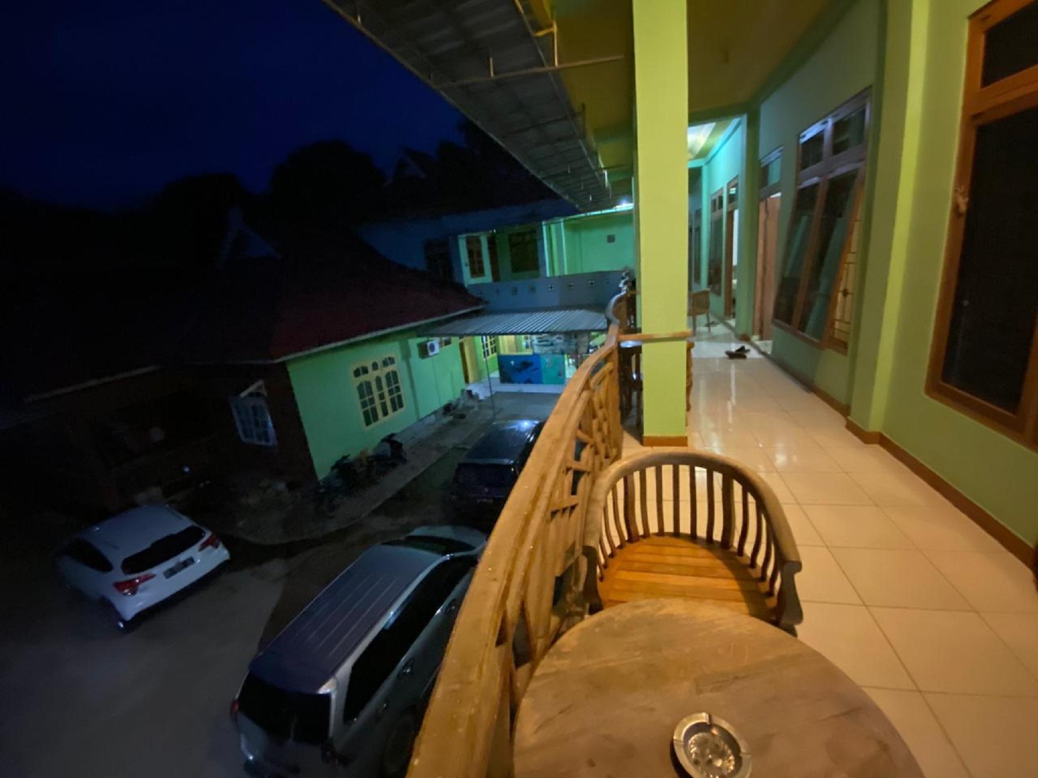 Ngoại cảnh khách sạn