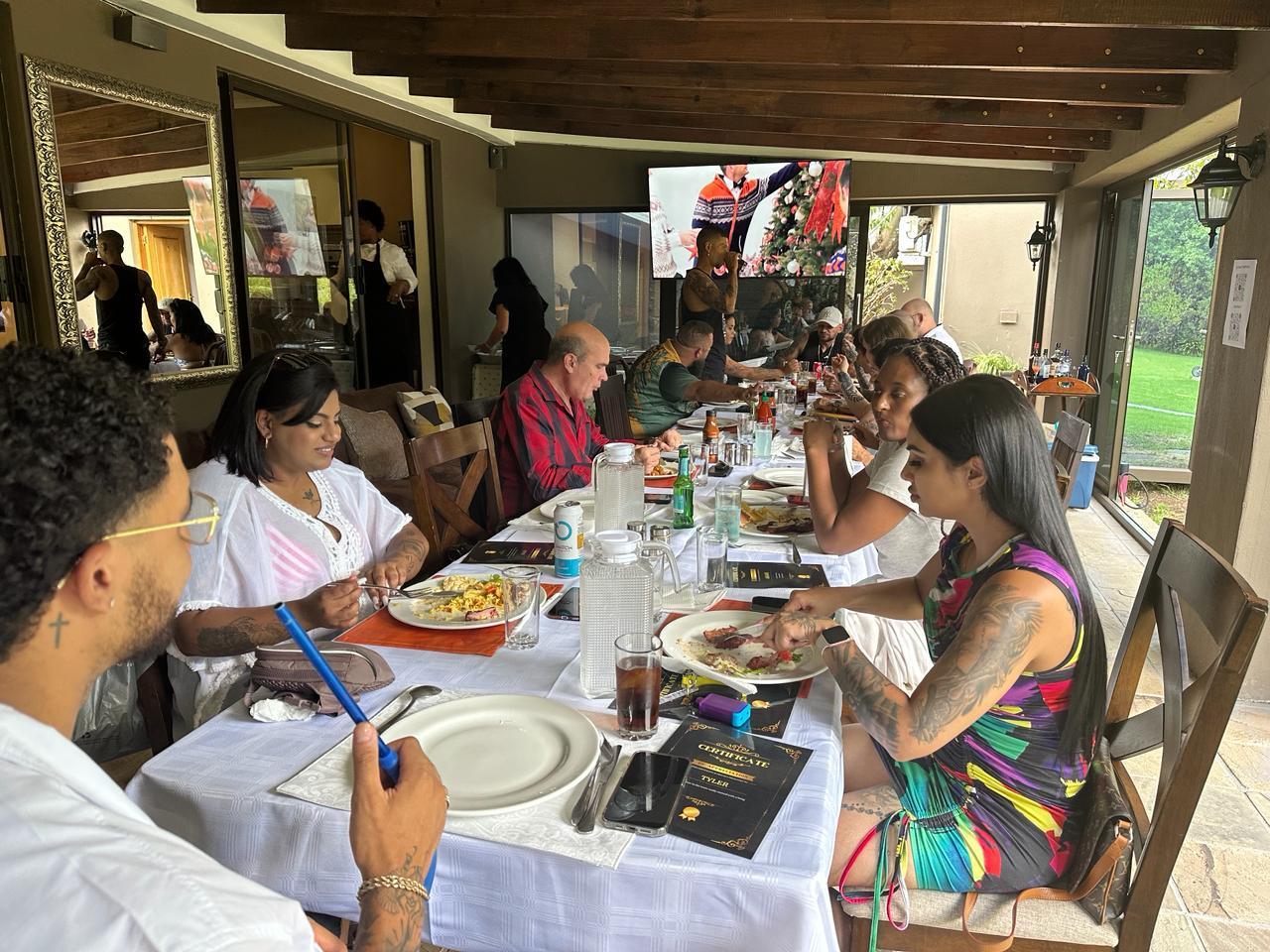 Nhà hàng (Phòng riêng)