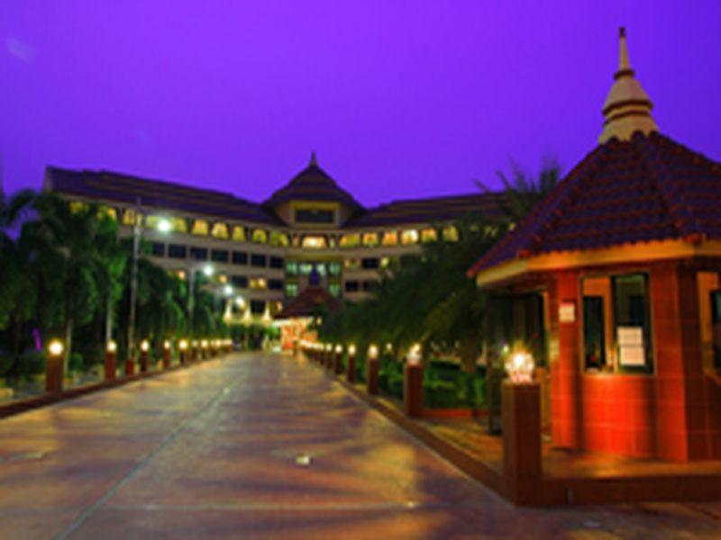 Ngoại cảnh khách sạn