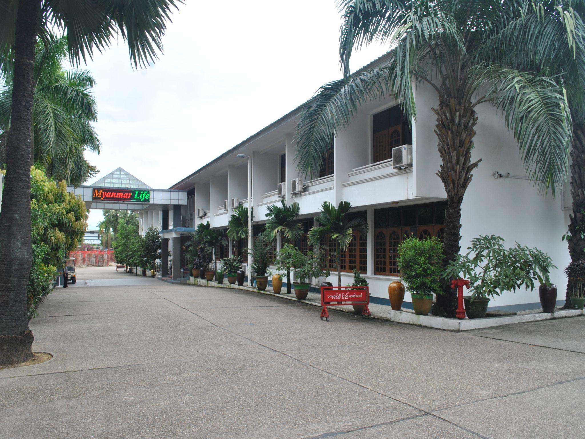 Ngoại cảnh khách sạn