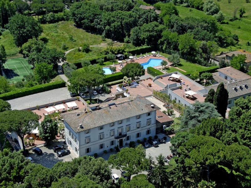 Ngoại cảnh khách sạn