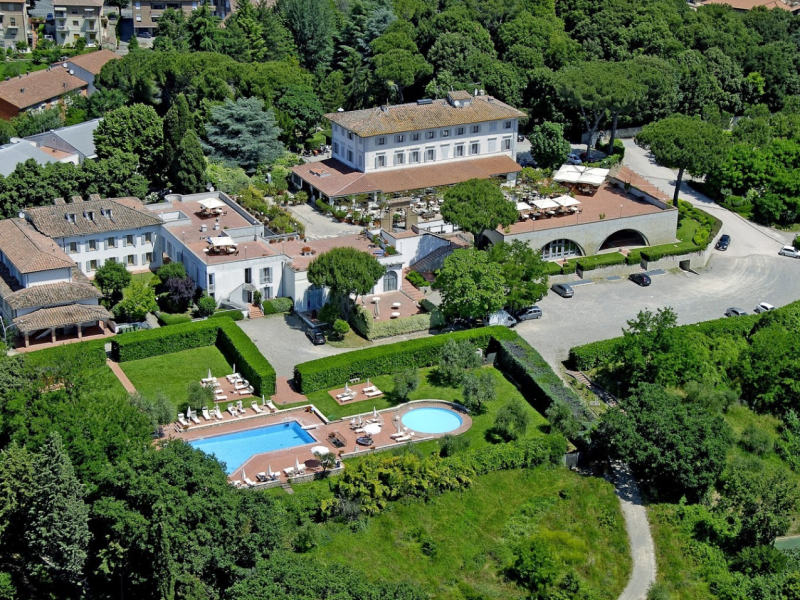 Ngoại cảnh khách sạn