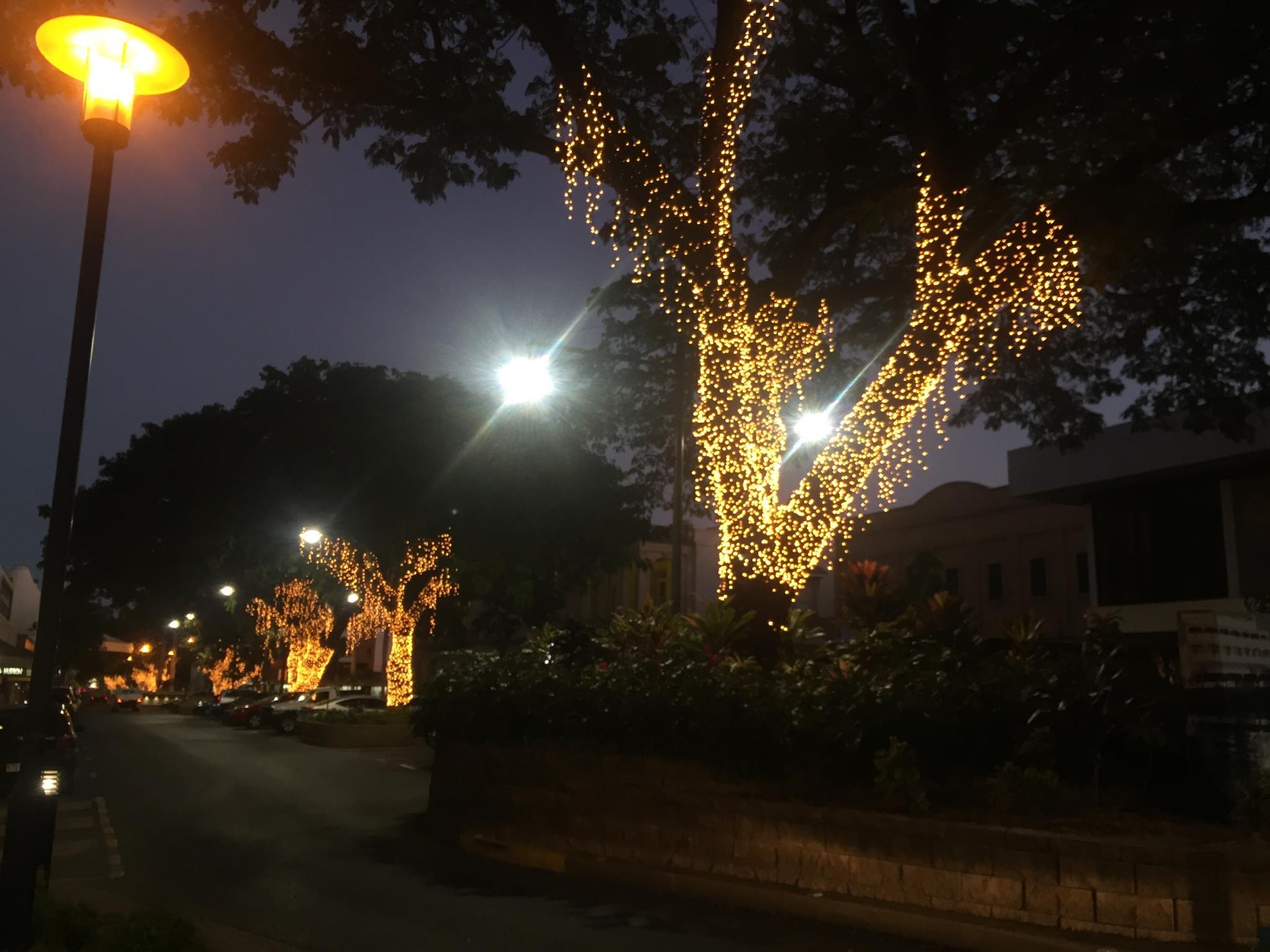 Khu vực xung quanh