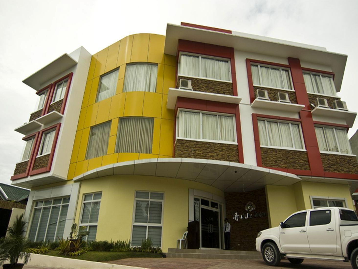 Ngoại cảnh khách sạn