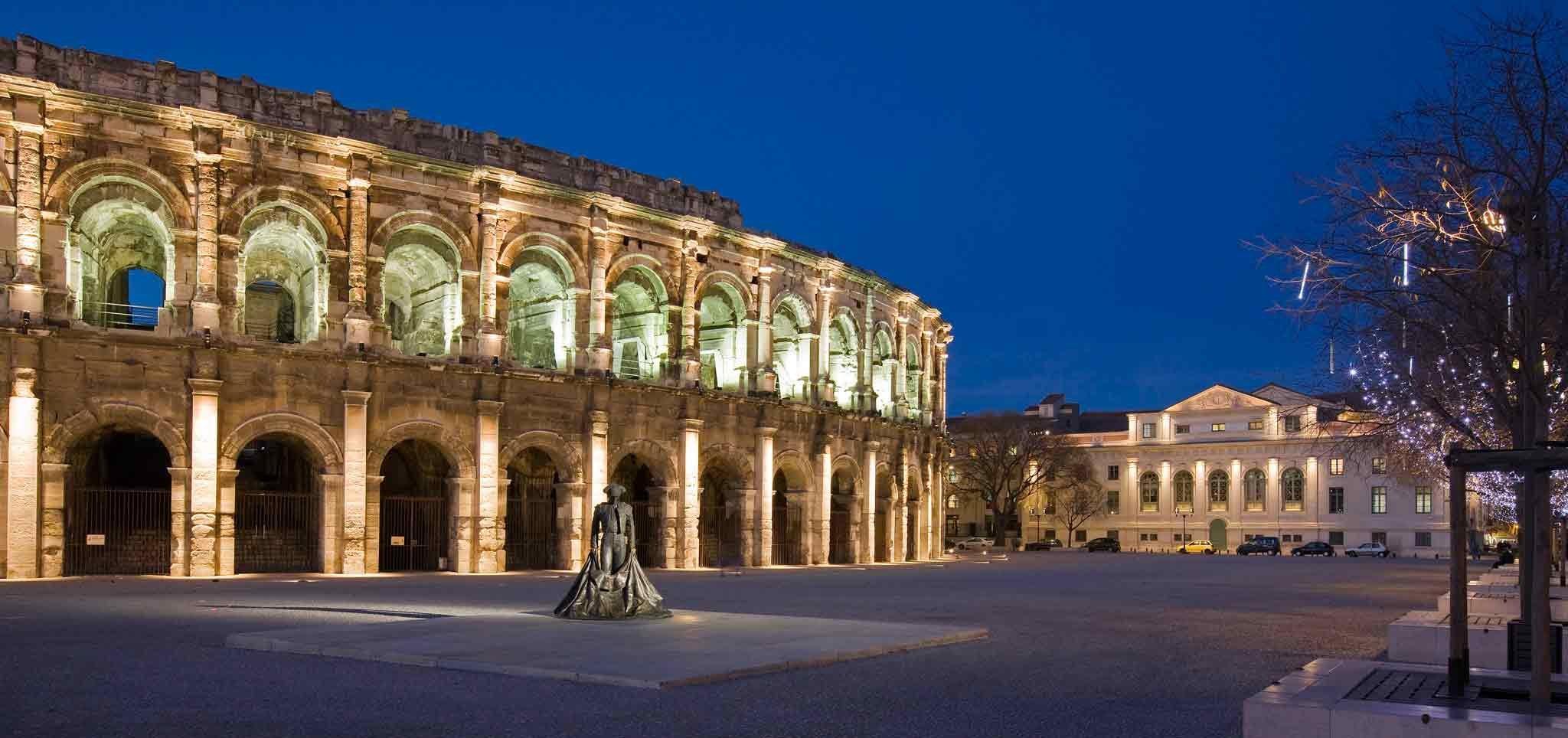 Nơi tham quan gần đây