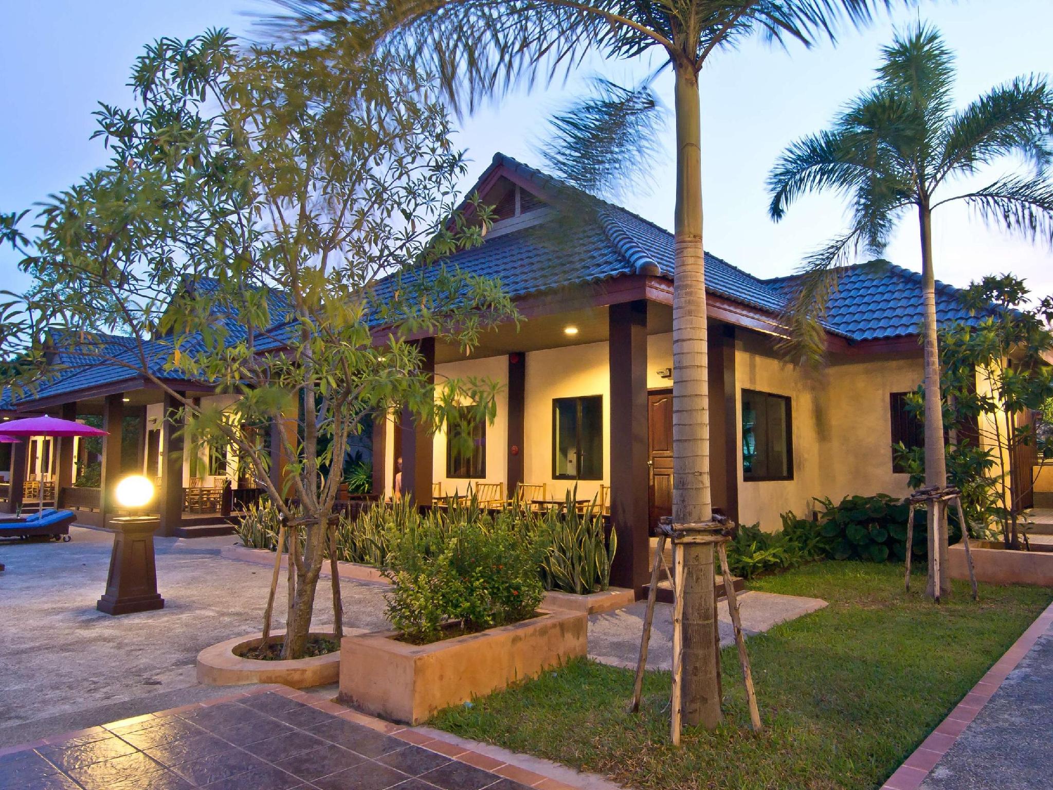 Ngoại cảnh khách sạn