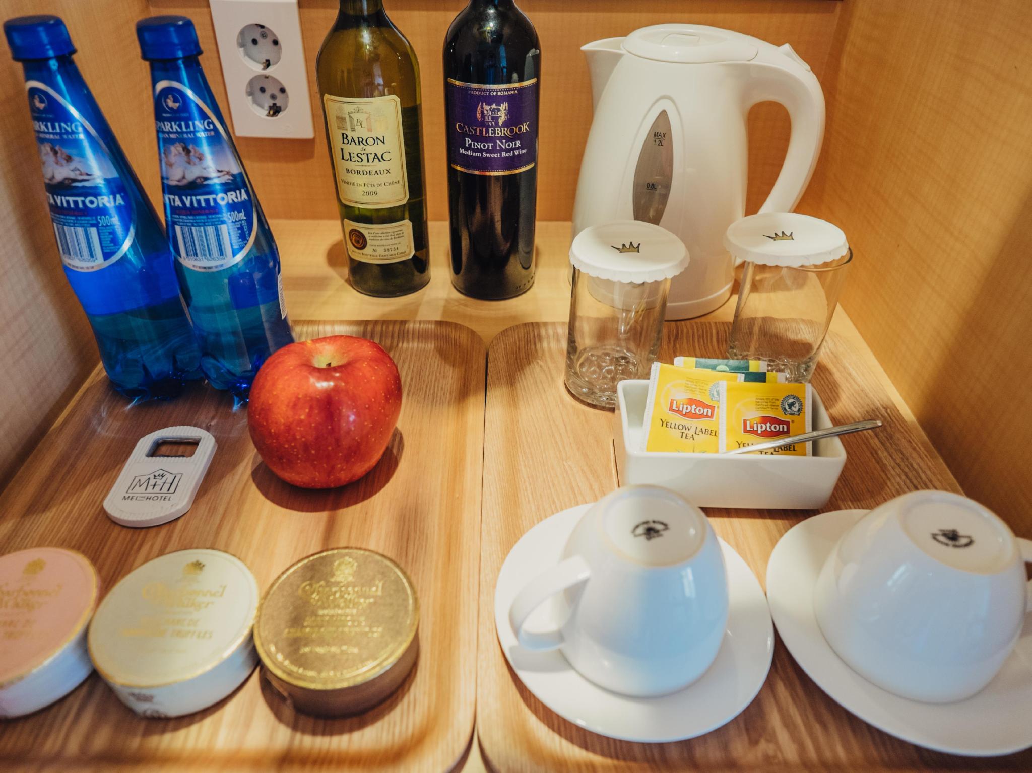 Đồ ăn và thức uống