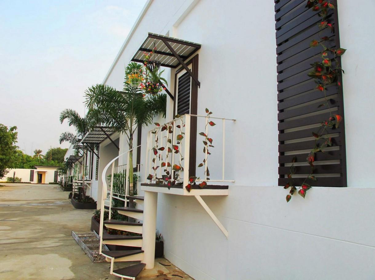 Ngoại cảnh khách sạn