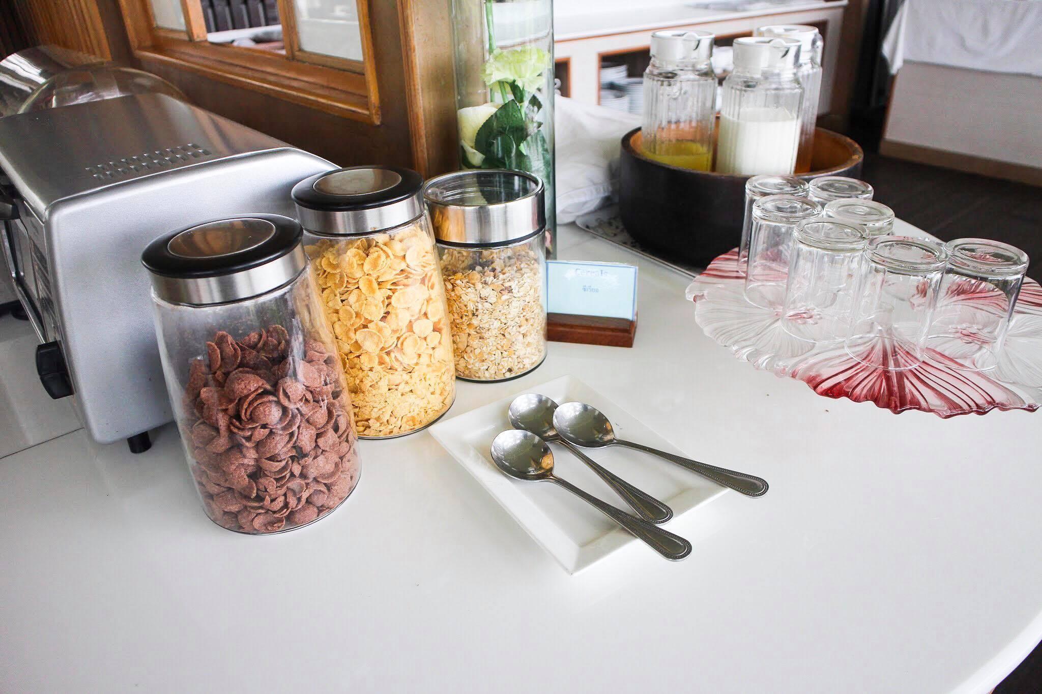 Đồ ăn và thức uống