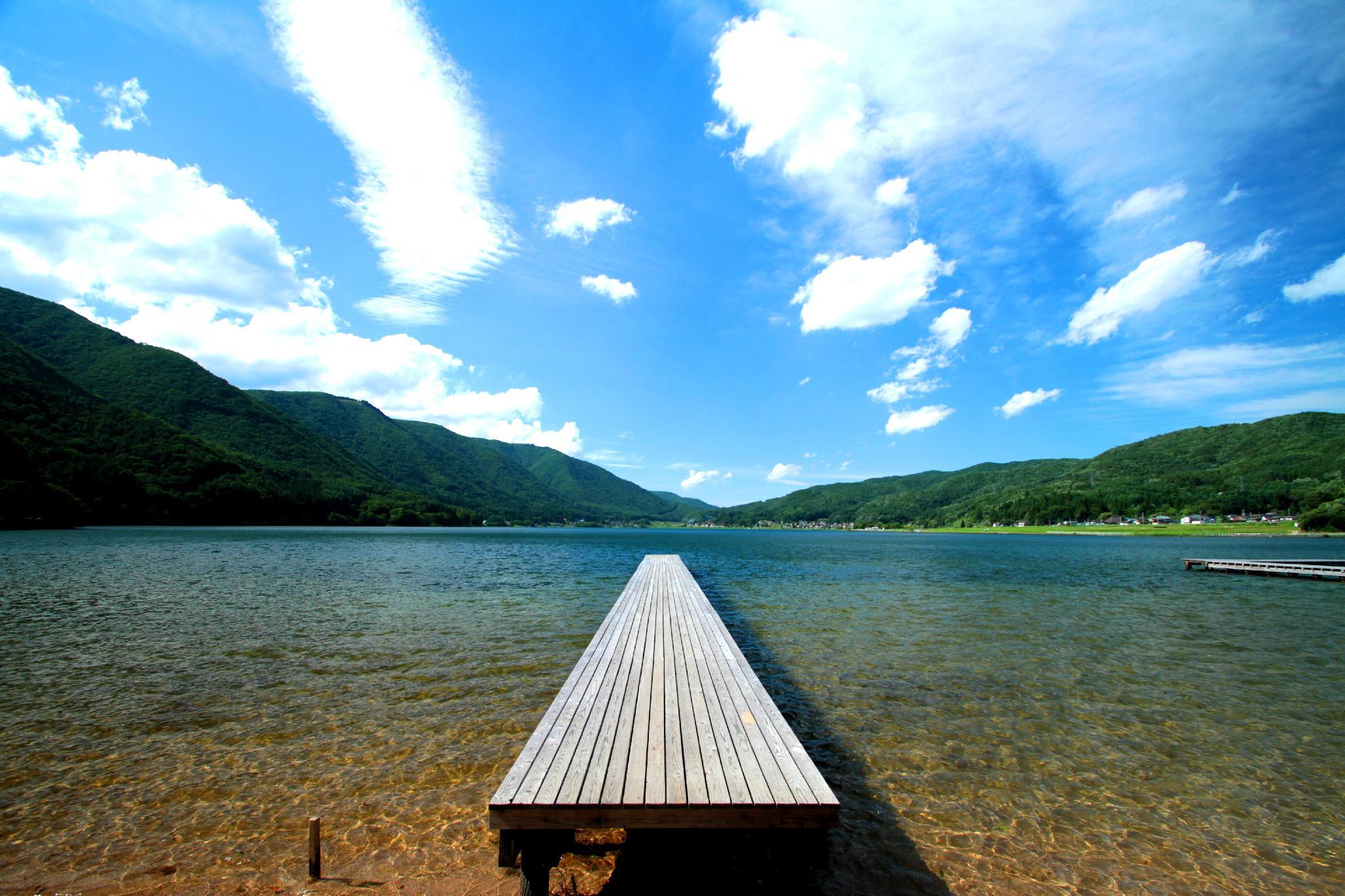 Khu vực xung quanh