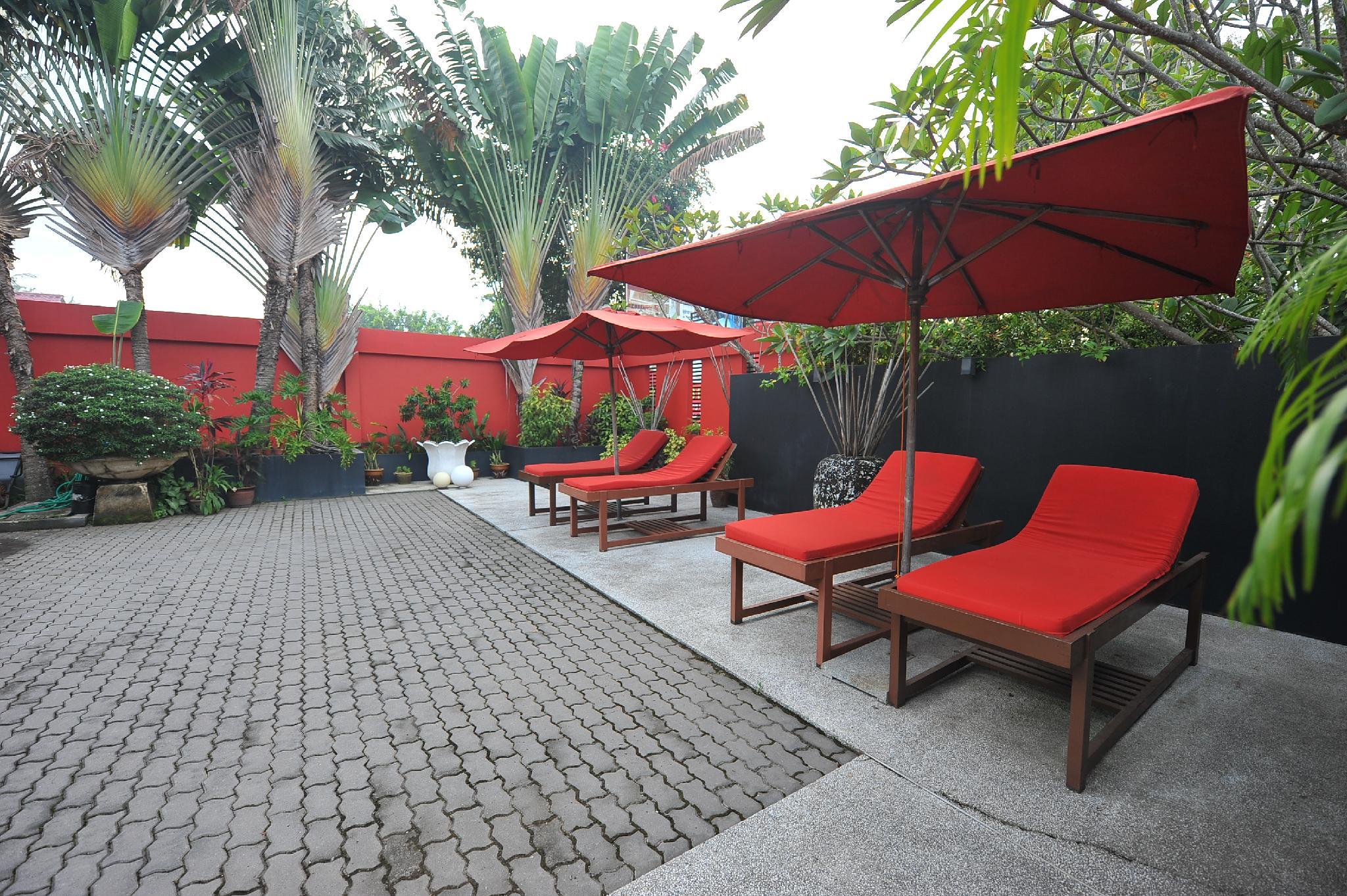 Khu vực xung quanh