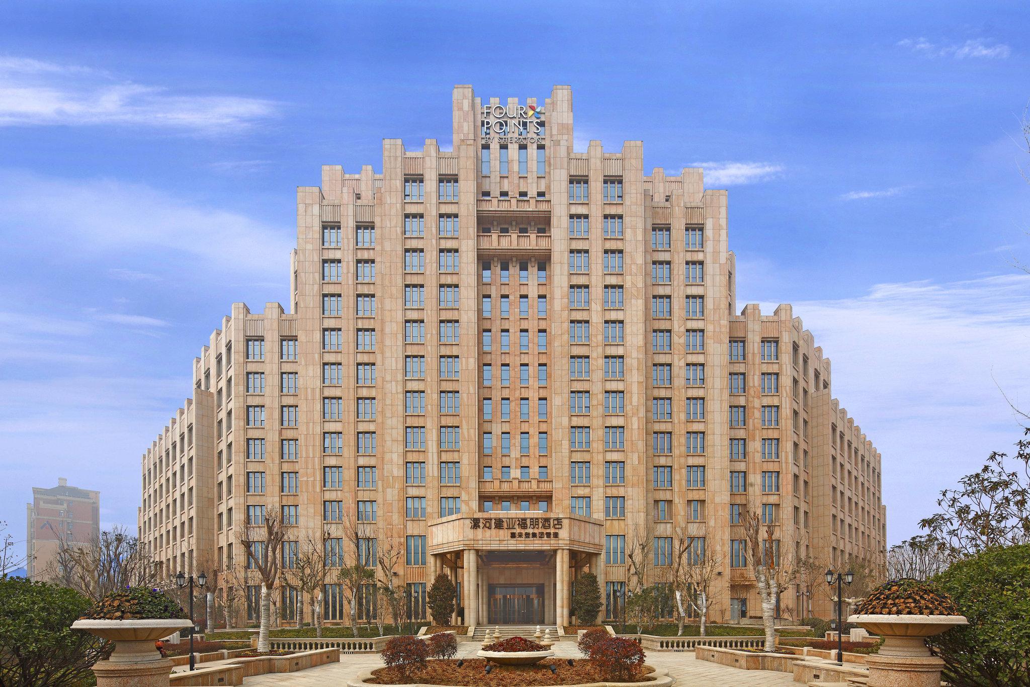 Ngoại cảnh khách sạn