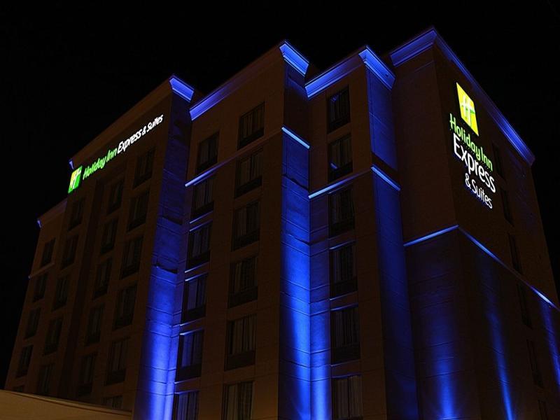 Ngoại cảnh khách sạn