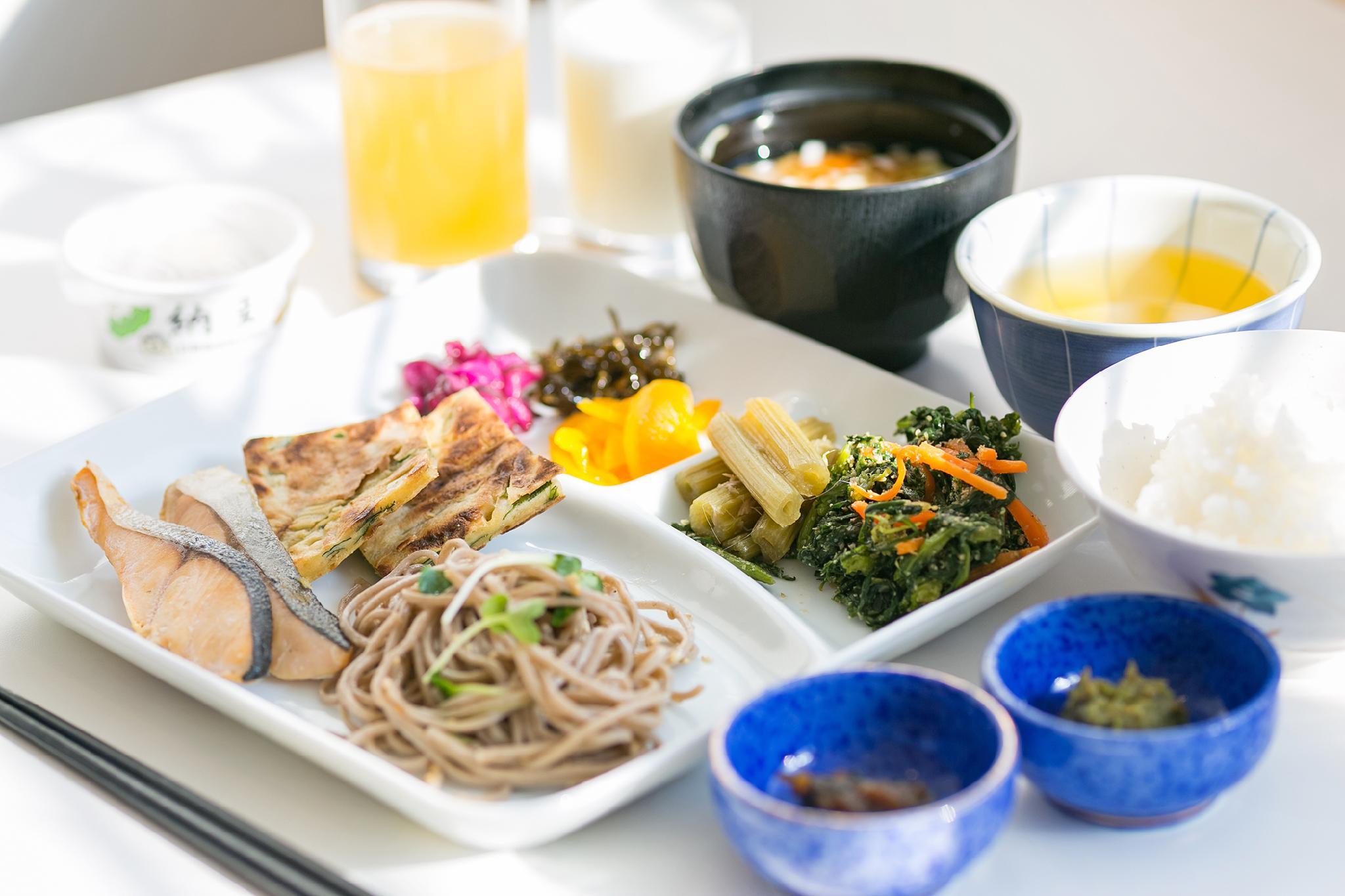 Đồ ăn và thức uống