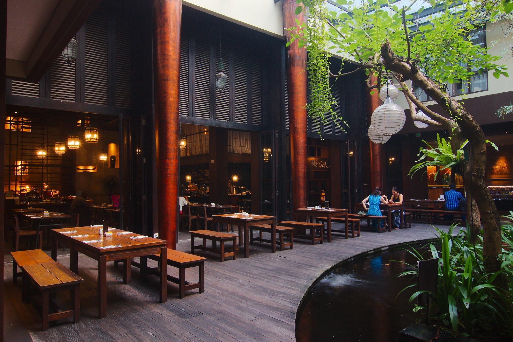 Ngoại cảnh khách sạn