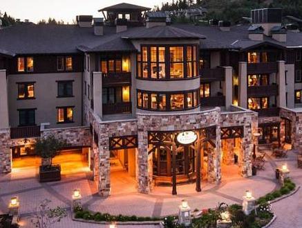 Ngoại cảnh khách sạn