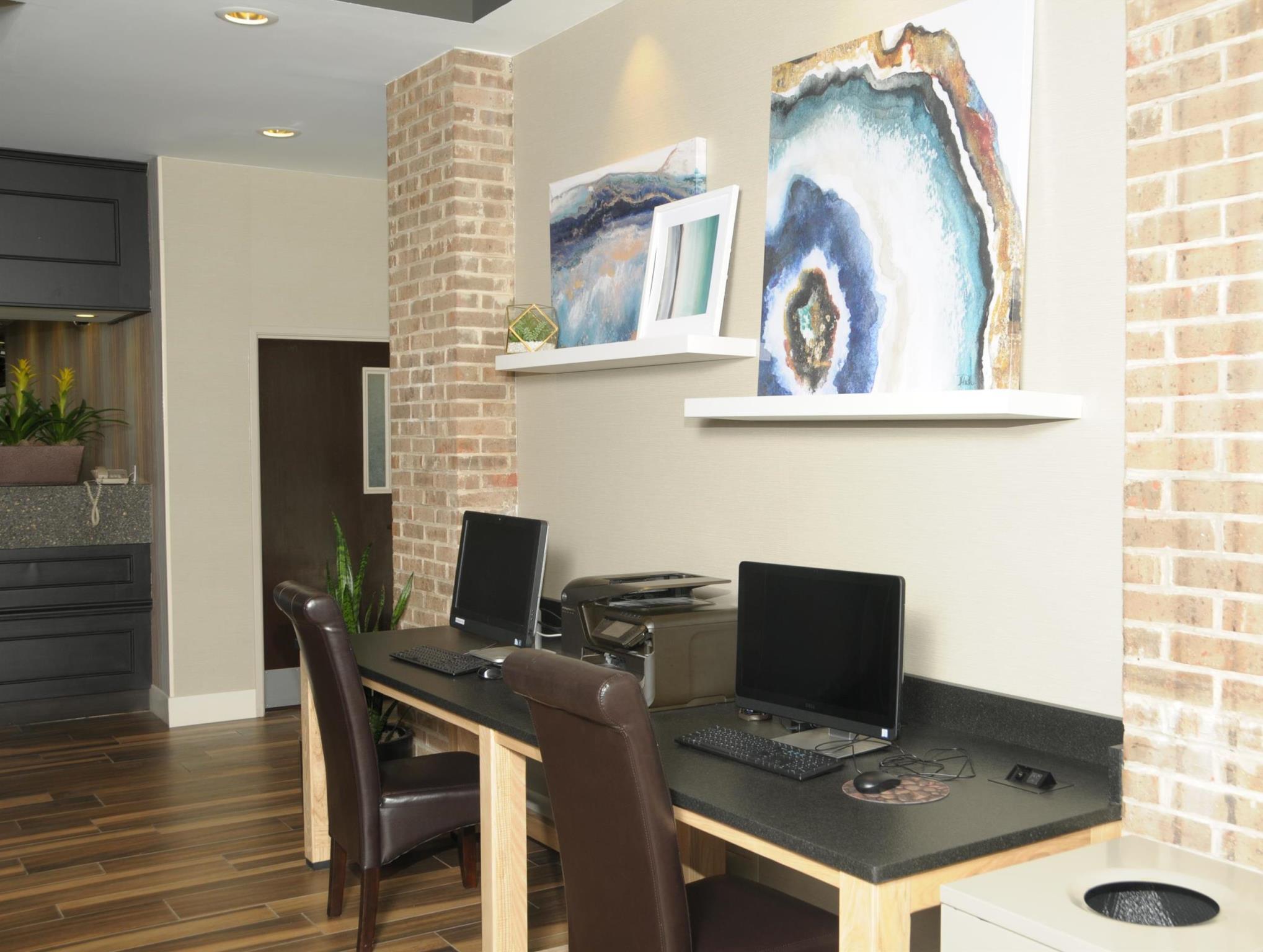 Trung tâm hội nghị