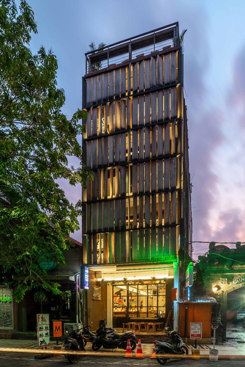 Ngoại cảnh khách sạn