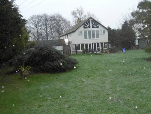 Ngoại cảnh khách sạn