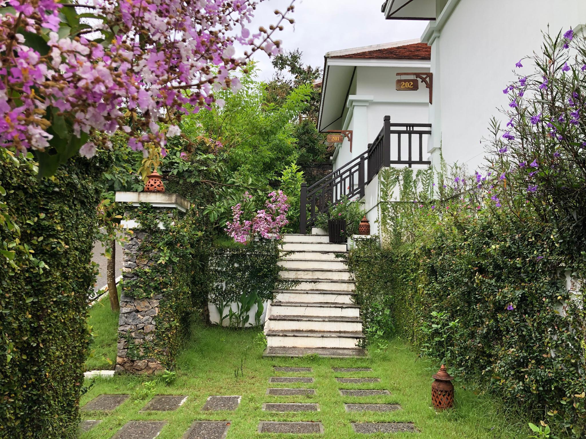 Ngoại cảnh khách sạn