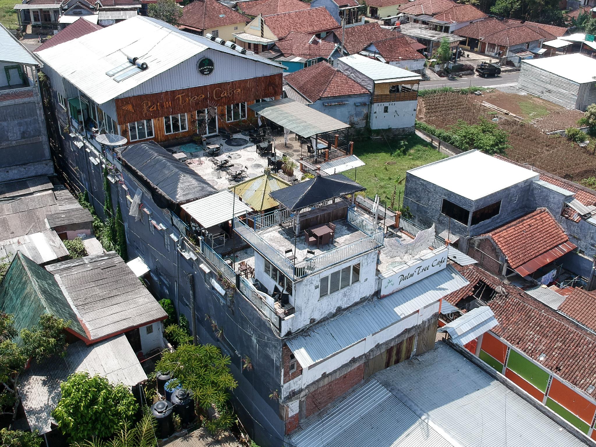 Ngoại cảnh khách sạn