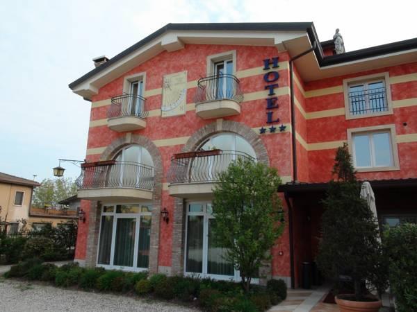 Ngoại cảnh khách sạn