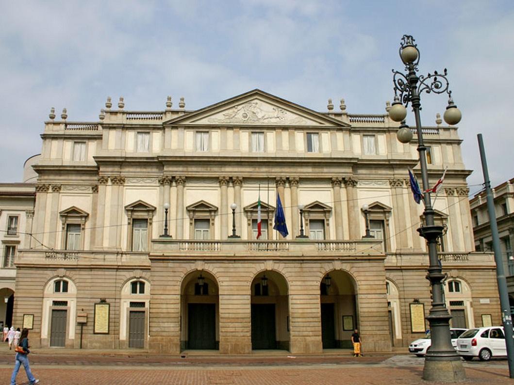 Nơi tham quan gần đây